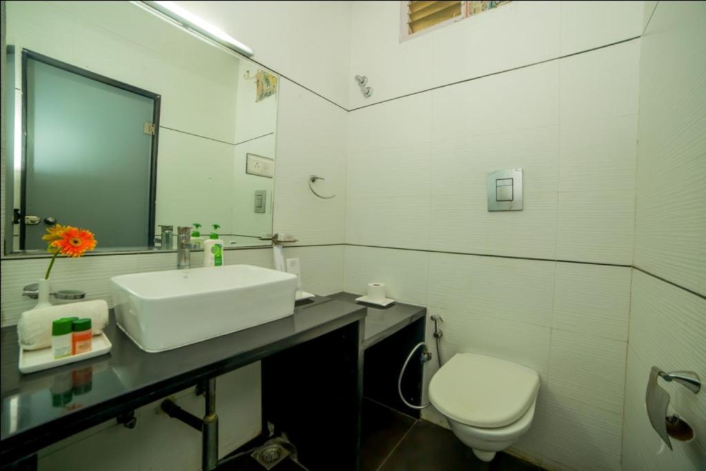 Hill View Begumpet Bed and Breakfast Hyderabad Exteriör bild